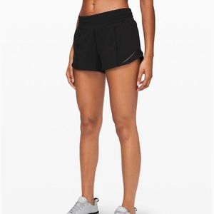 Lululemon 🍋 Hotty Hot Shorts 4 Tall